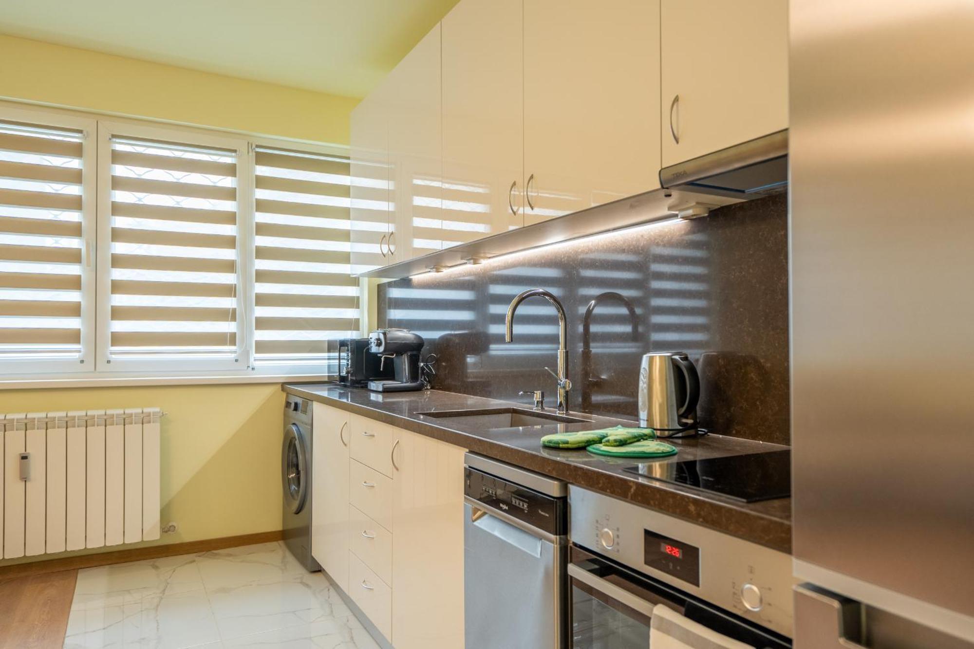 Top Location Central New & Spacious 3 Bdr Apt Medical Academy Σόφια Εξωτερικό φωτογραφία