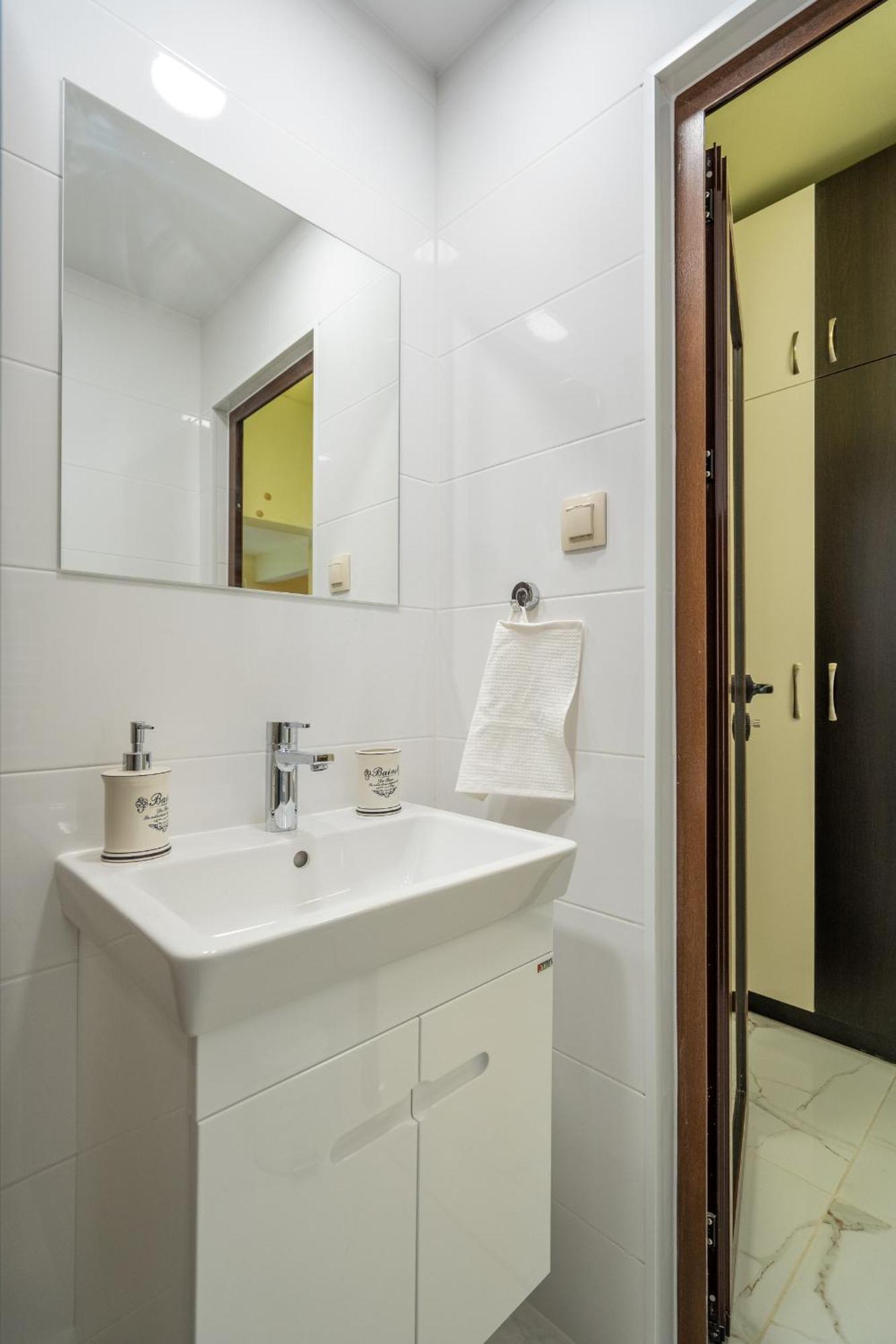 Top Location Central New & Spacious 3 Bdr Apt Medical Academy Σόφια Εξωτερικό φωτογραφία