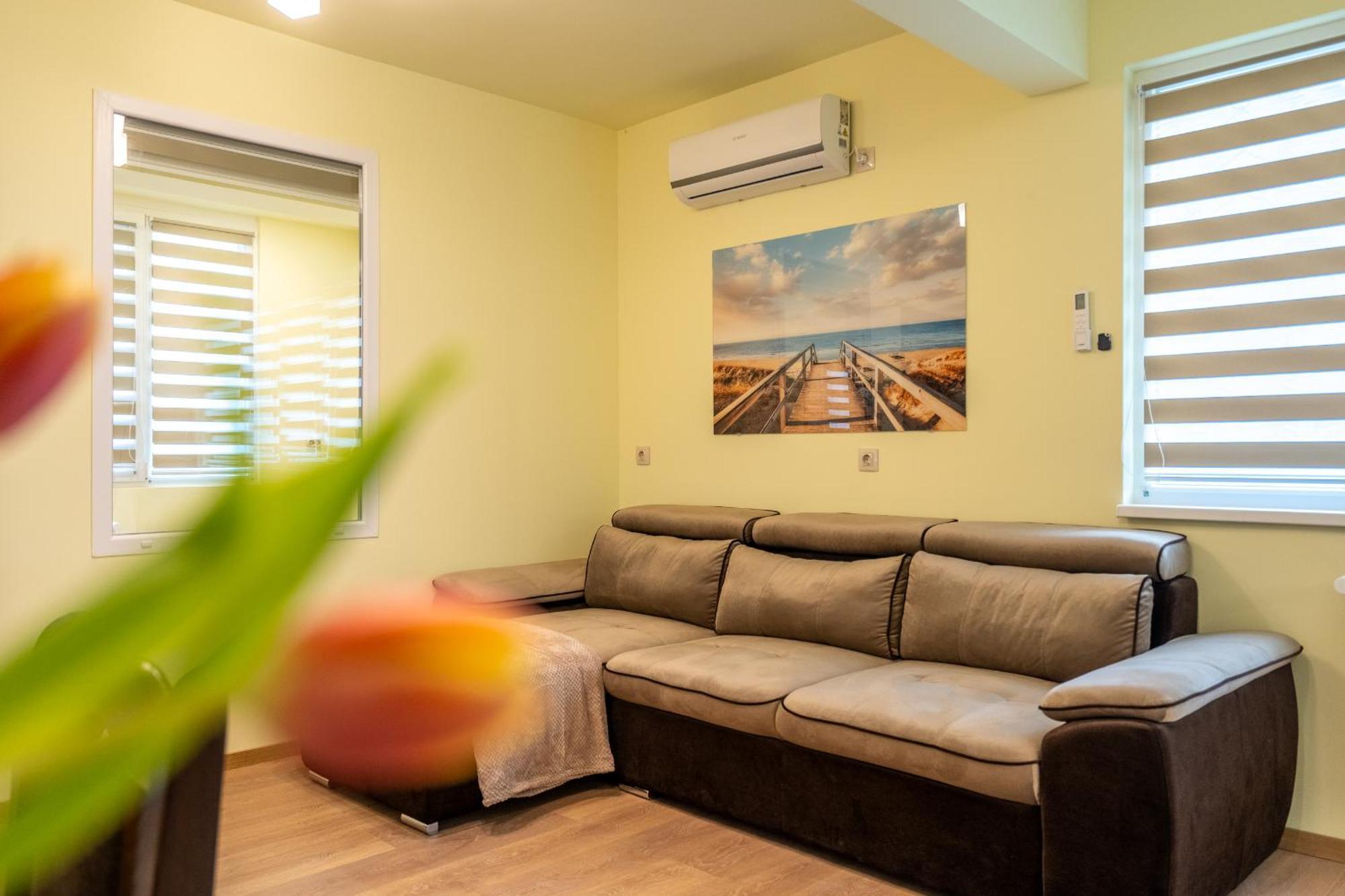 Top Location Central New & Spacious 3 Bdr Apt Medical Academy Σόφια Εξωτερικό φωτογραφία