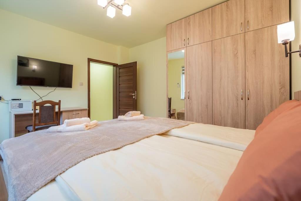 Top Location Central New & Spacious 3 Bdr Apt Medical Academy Σόφια Εξωτερικό φωτογραφία